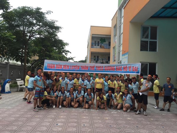 Giải chạy  Báo Hà Nội mới  cấp trường tại trường mầm non Gia Thượng năm 2018